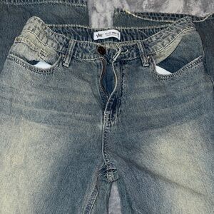 Baggy jeans